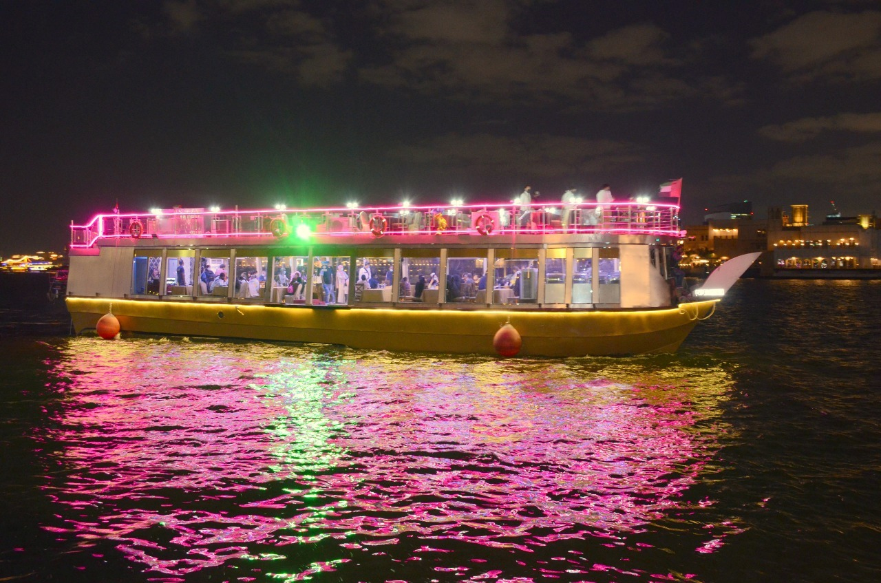 dinner cruise marina